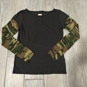 NWOT! Women's BDG Urban Outfitters Layered TShirt - MEDIUM